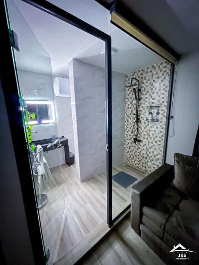 J&S Apartments Nis Luaran gambar