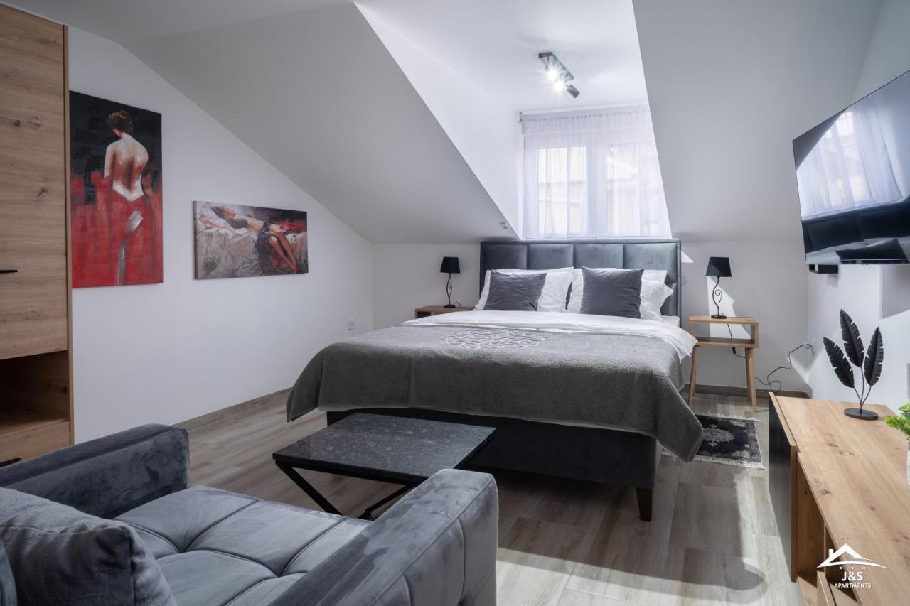 J&S Apartments Nis Luaran gambar