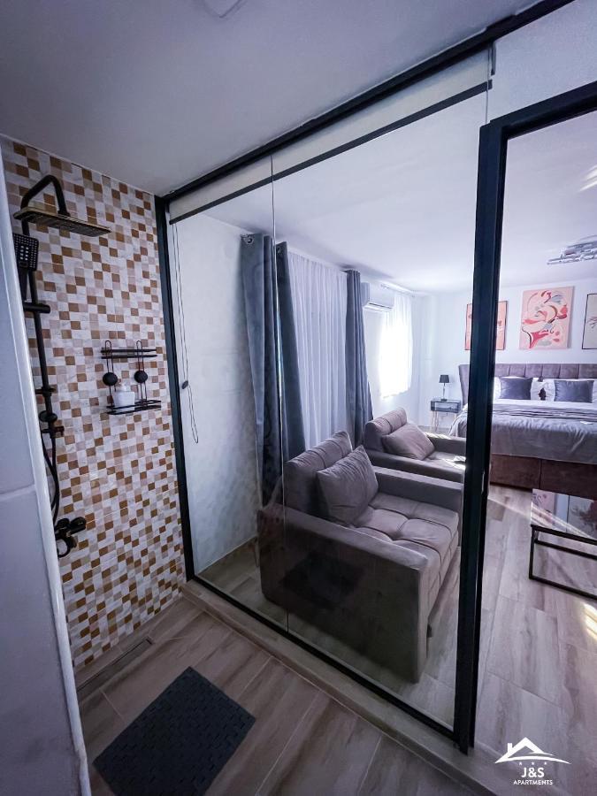 J&S Apartments Nis Luaran gambar