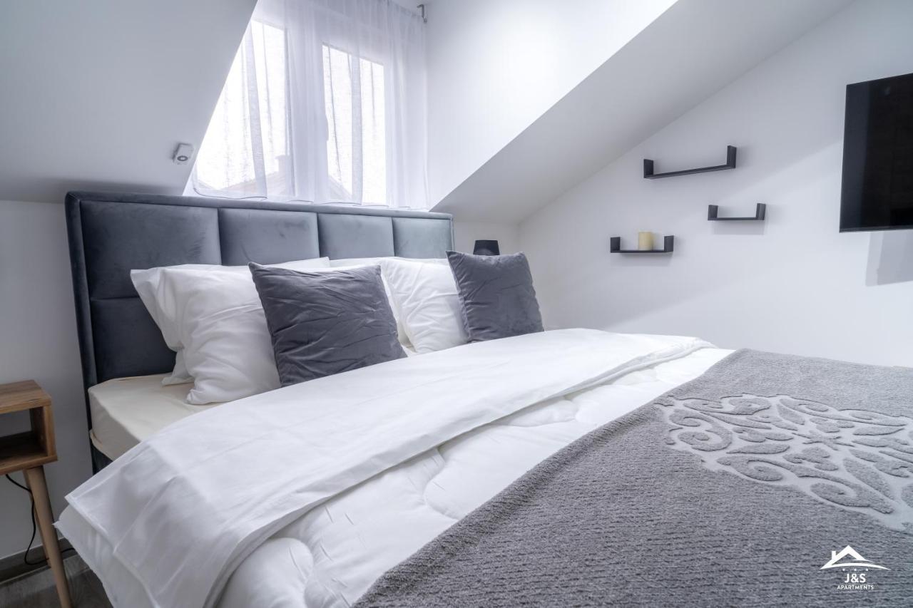 J&S Apartments Nis Luaran gambar